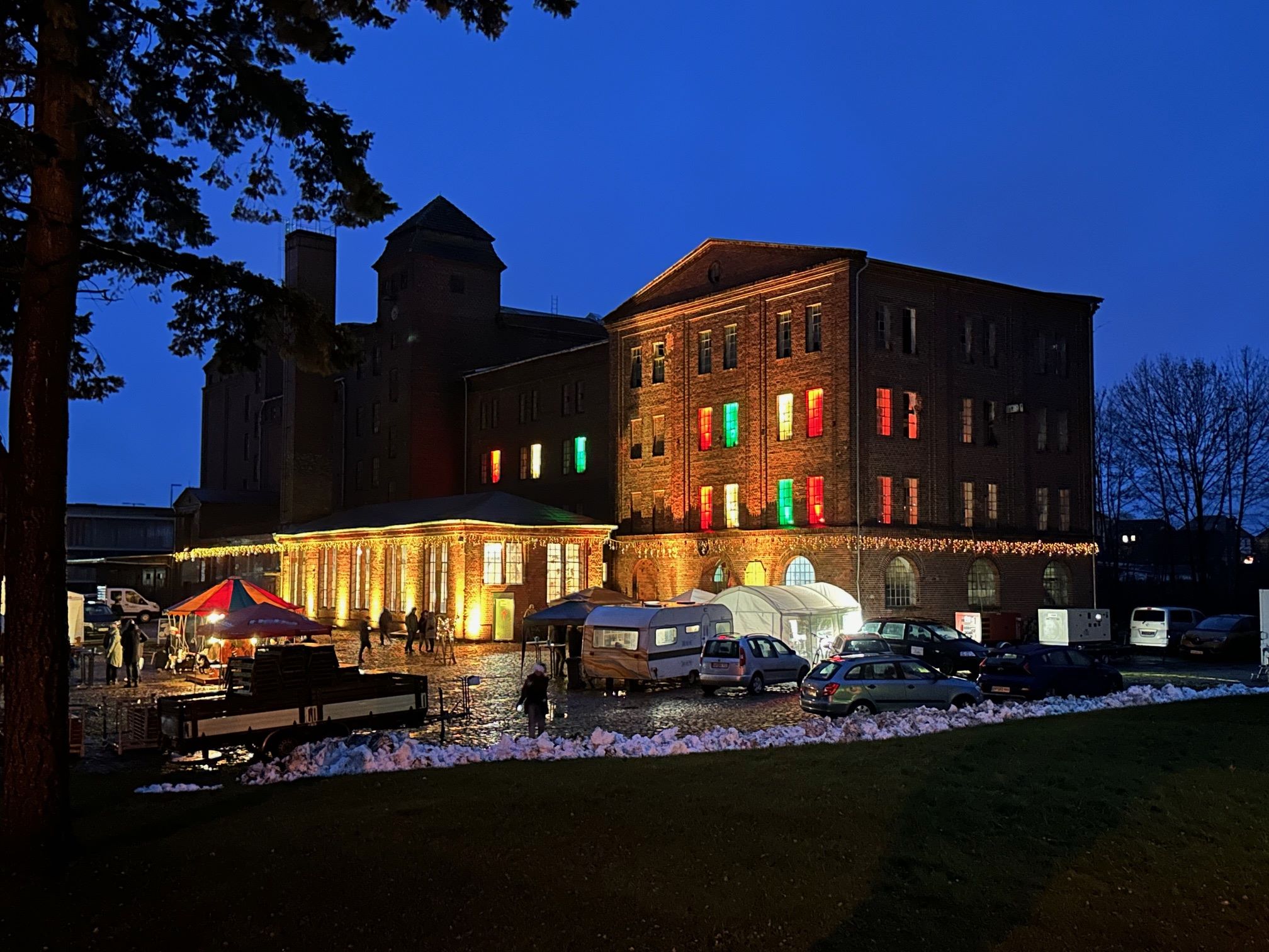 Eine besinnliche Adventszeit und ein frohes Weihnachtsfest