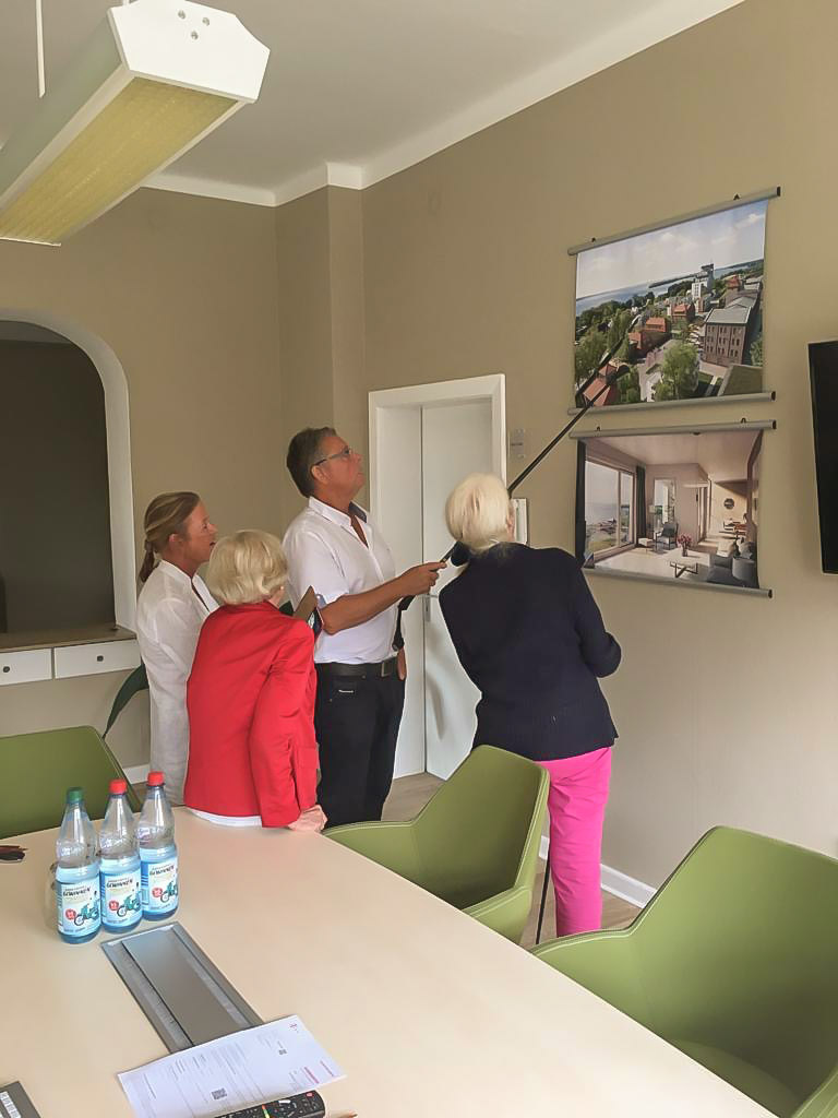 Besuch Von Der Familie Janssen 01