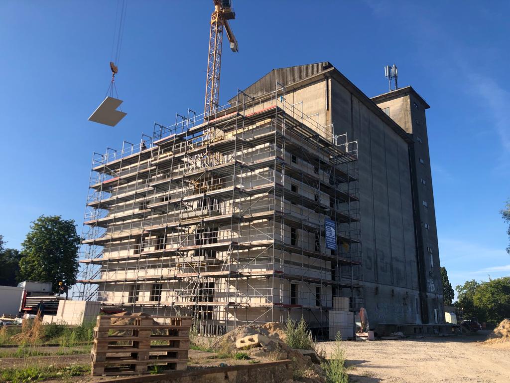 PHOTO 2022 08 11 17 26 36 00F